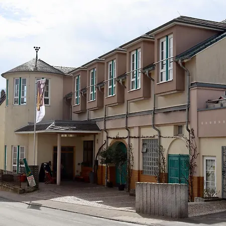 Winzerhaus Johannisberg - Weingut Michael Gietz * Geisenheim