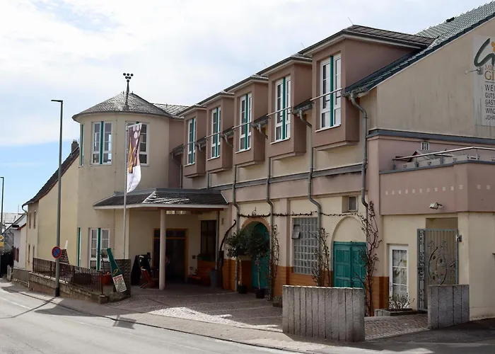 Winzerhaus Johannisberg - Weingut Michael Gietz * Geisenheim